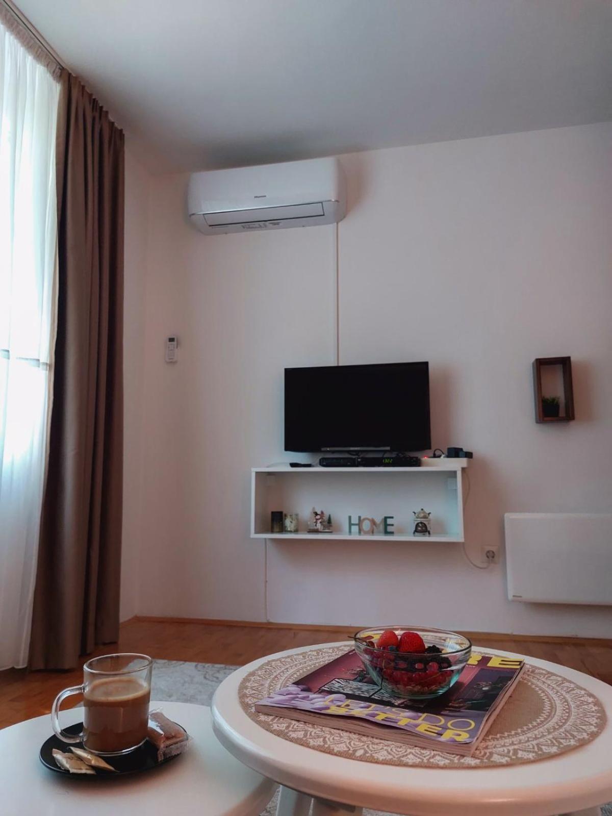 Apartman Rejna SJJ Exterior photo